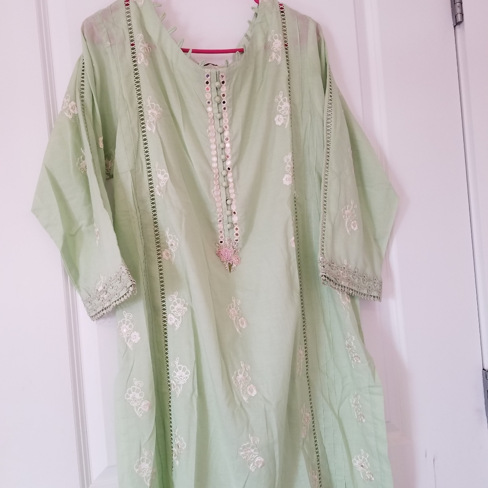 Agha noor brand shirt